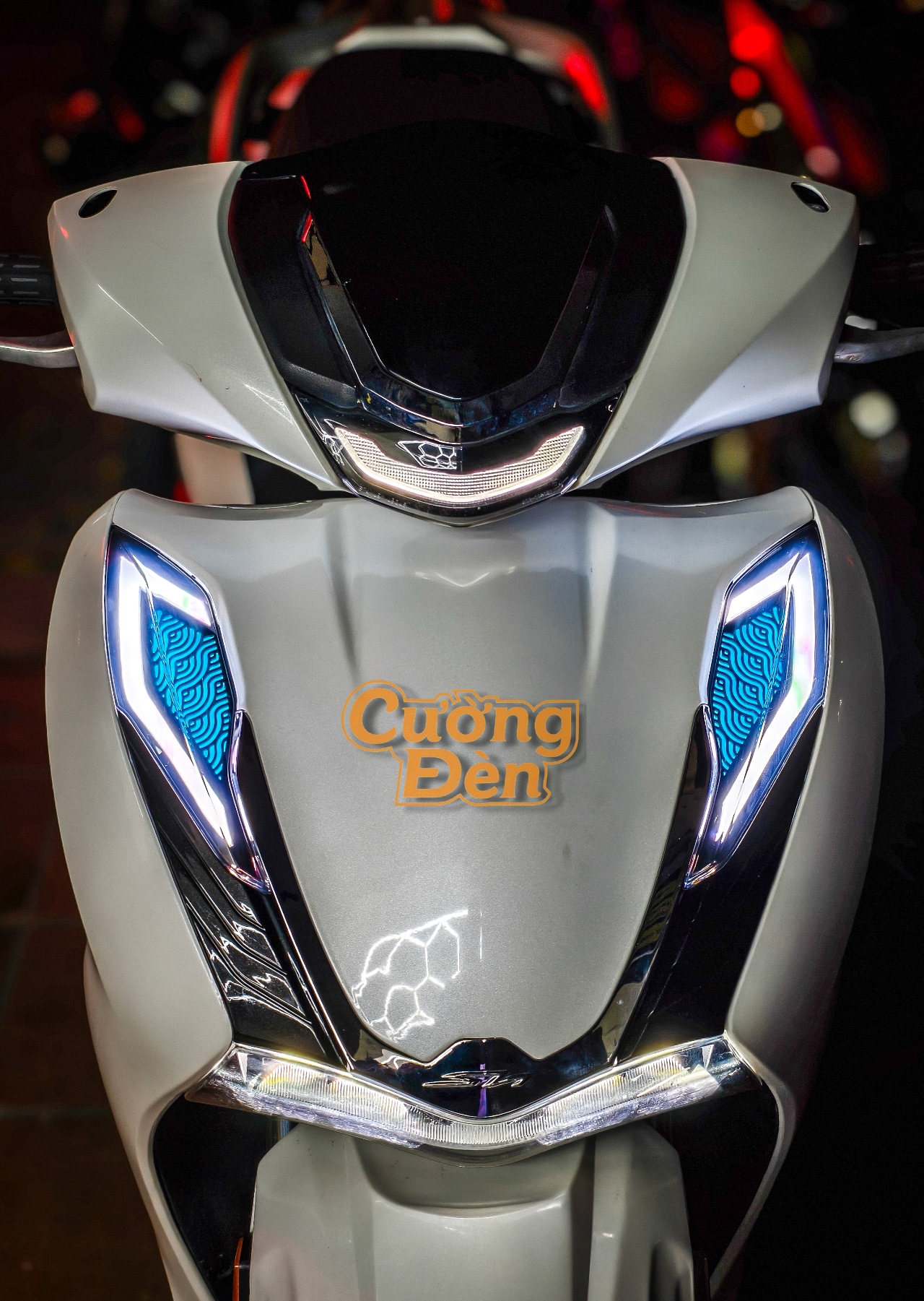 https://cuongden.com/storage/galaxy/3/1759425801096.jpg