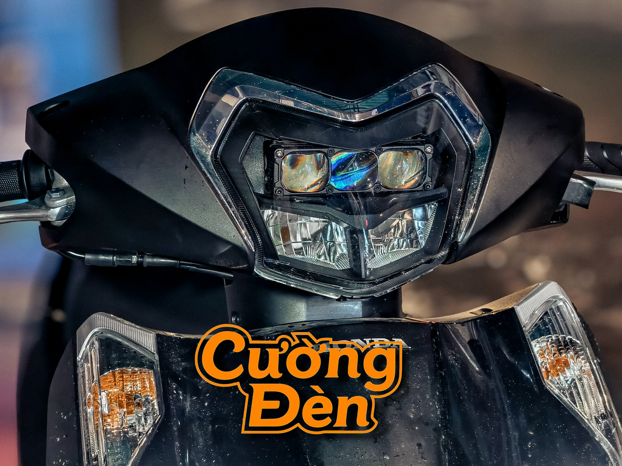 Honda Lead Thay Đèn Zin Bằng HCL TS V3 90W – Cos Trắng/Pha Vàng, Full LED APP