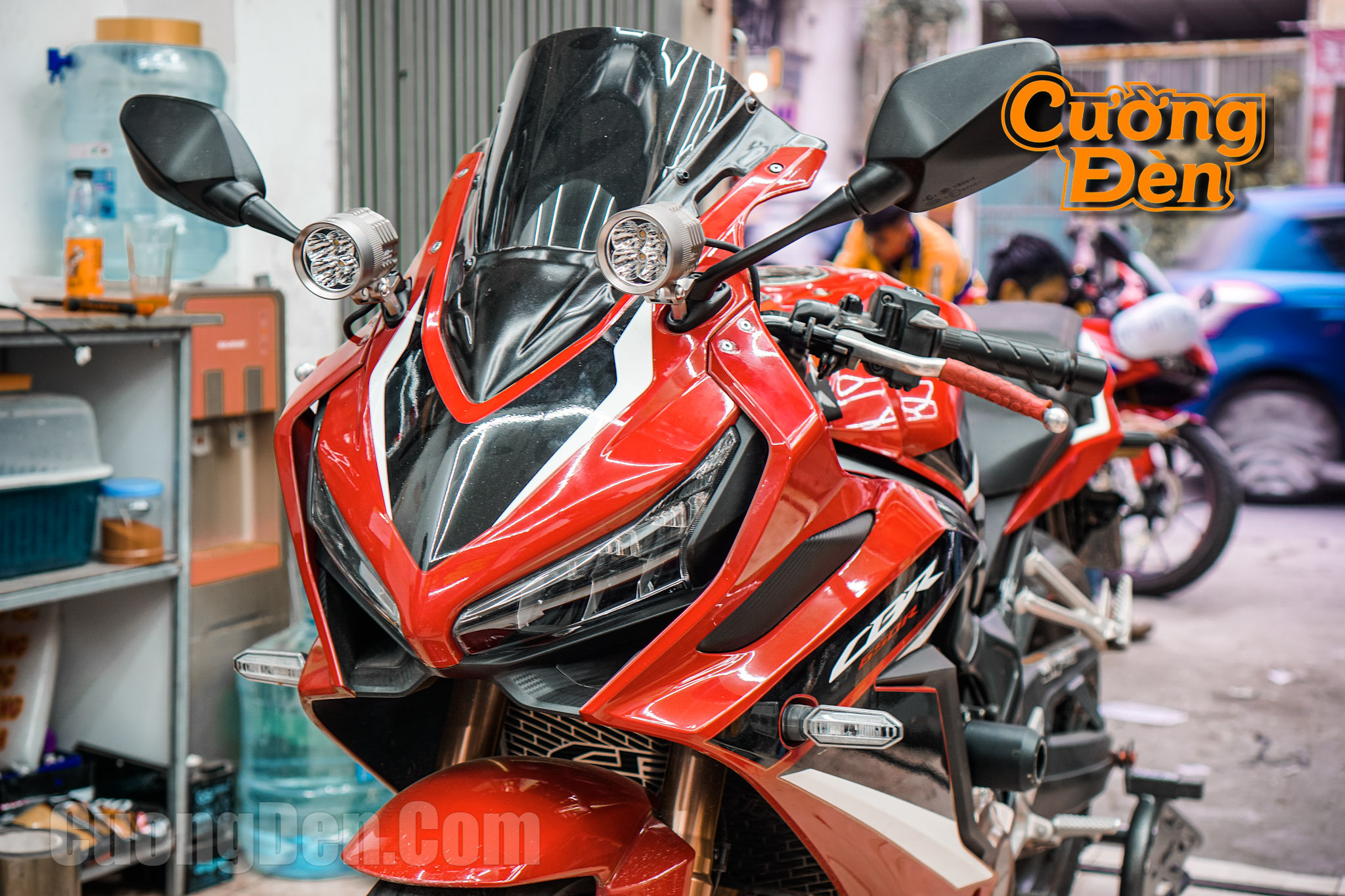 Honda CBR650R Nâng Cấp Ánh Sáng: Đèn Trợ Sáng KL40 40W – Tầm Nhìn 300M, Lắp Đặt Giắc Cắm PNP