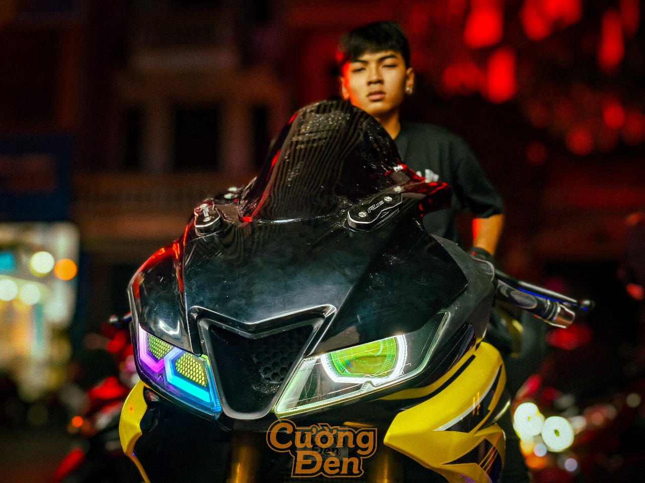 Yamaha R15 V3 Lột Xác Mạnh Mẽ: Độ Bi CB150 Pro Square + Audi 7 Màu 210 Hiệu Ứng Điều Khiển APP
