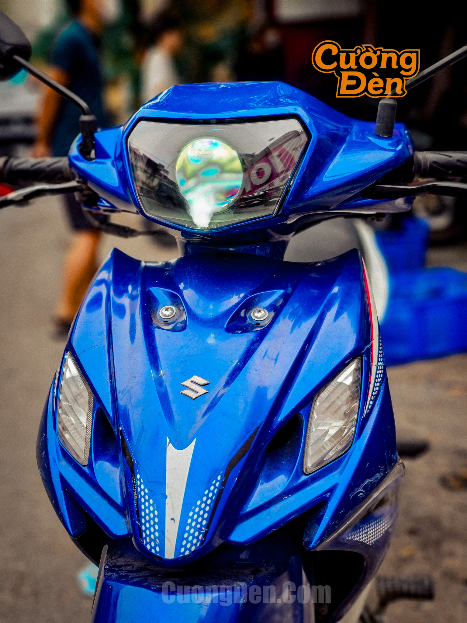 Nâng Cấp Đèn Pha Suzuki Axelo 125: Độ Bi Cầu Chính Hãng – Tối Ưu Ánh Sáng, Thẩm Mỹ Tối Giản