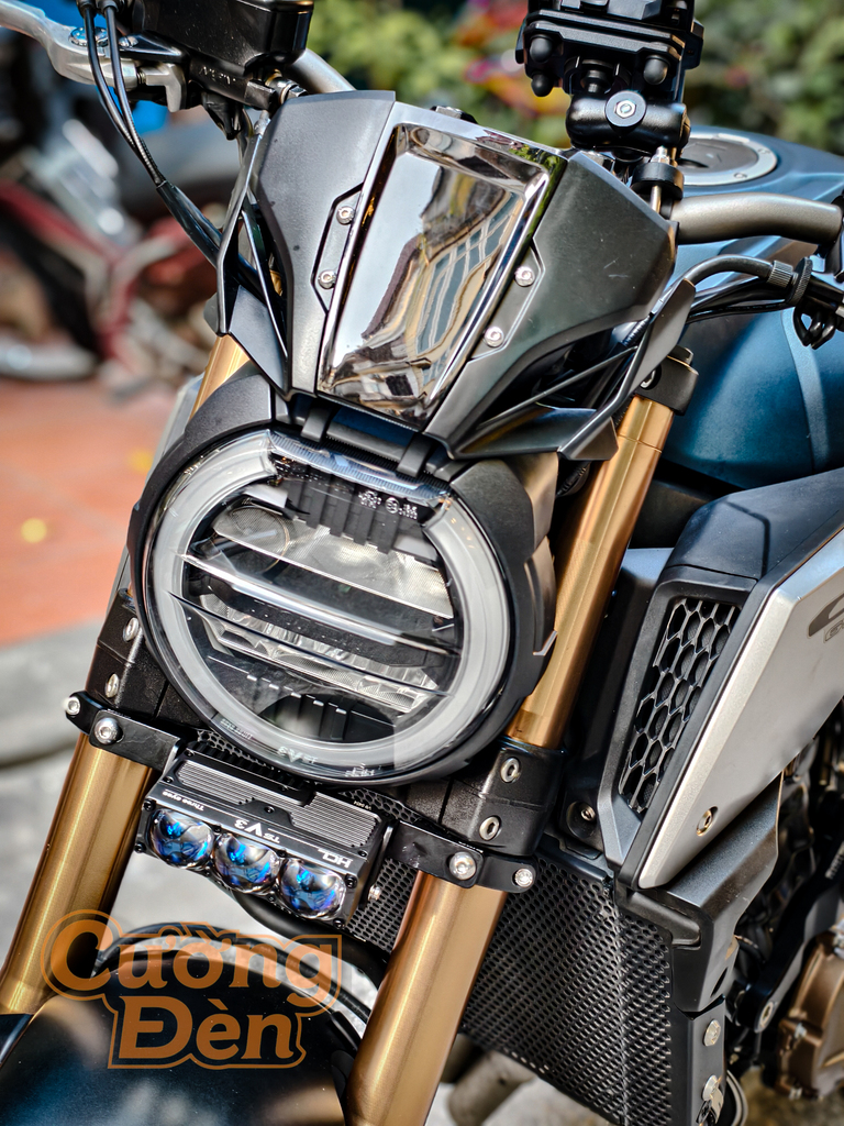 Honda CB650R Độ Đèn Trợ Sáng HCL TS V3 90W tại Giảm Sóc trước, Full Phụ Kiện CNC/Kegwig Xịn Xò