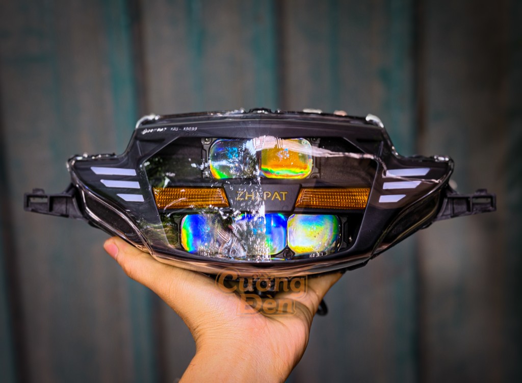 Đèn pha Zhipat Future NEO độ 2 đèn công suất cao HCL TS v3 và Aozoom Ex2