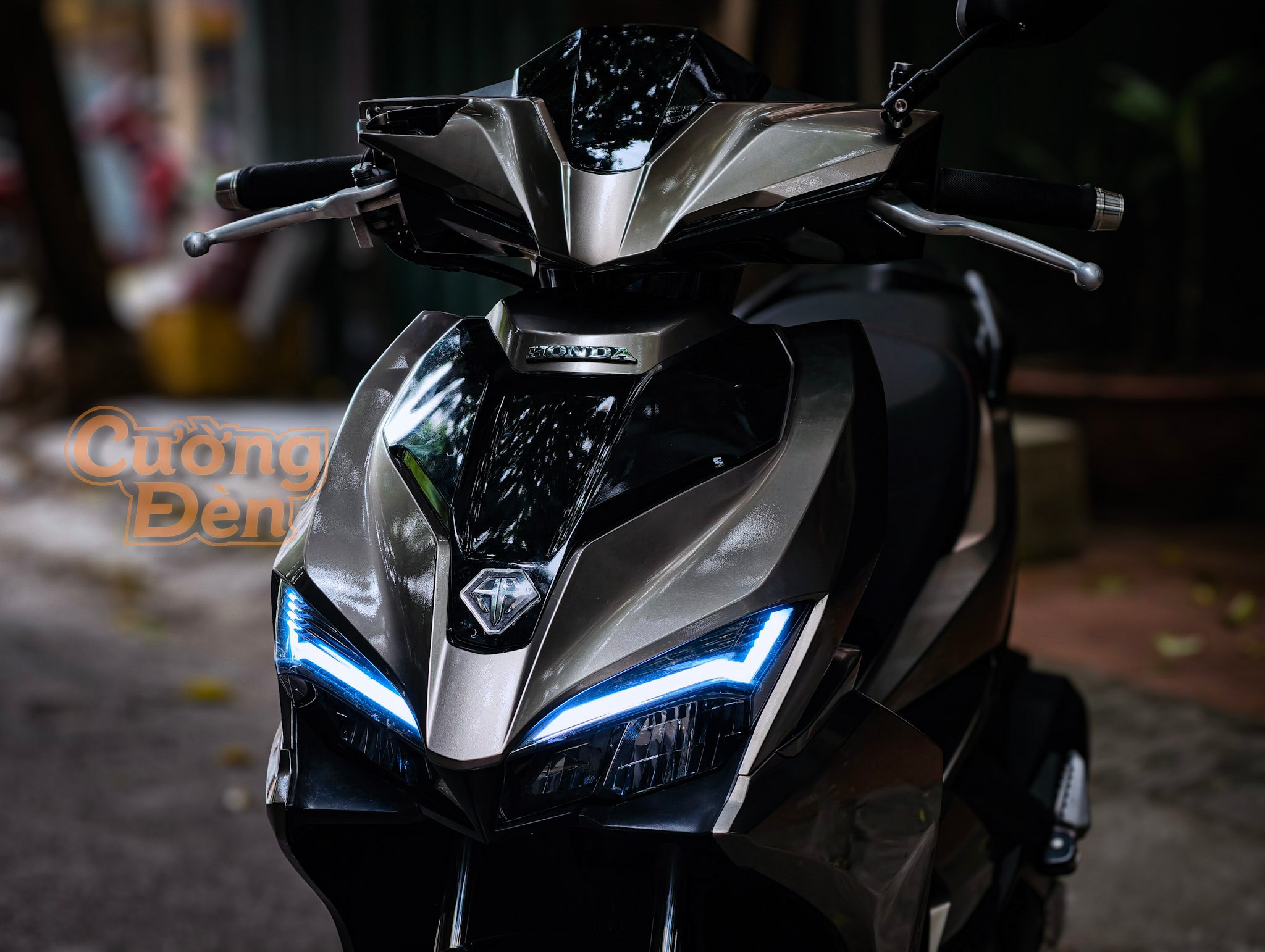 Honda Air Blade 2017–2019 độ xi nhan Audi trước sau – 210 hiệu ứng qua app